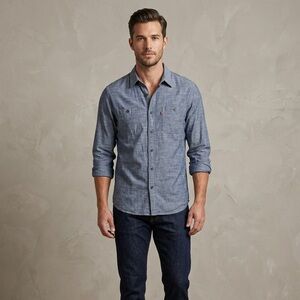 LEVIS Grey and White Textured Shirt. Size M